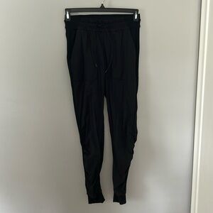 Lululemon joggers